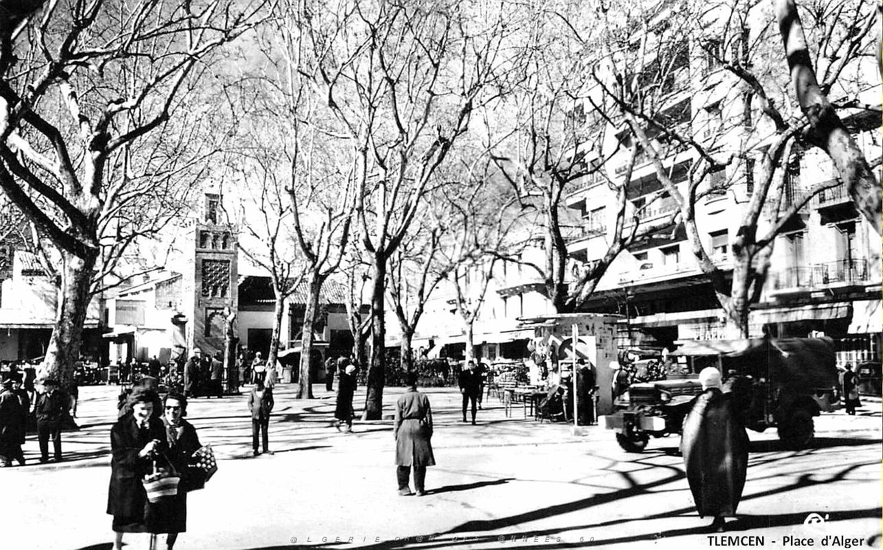 1225- Tlemcen - Place d'Alger.jpg